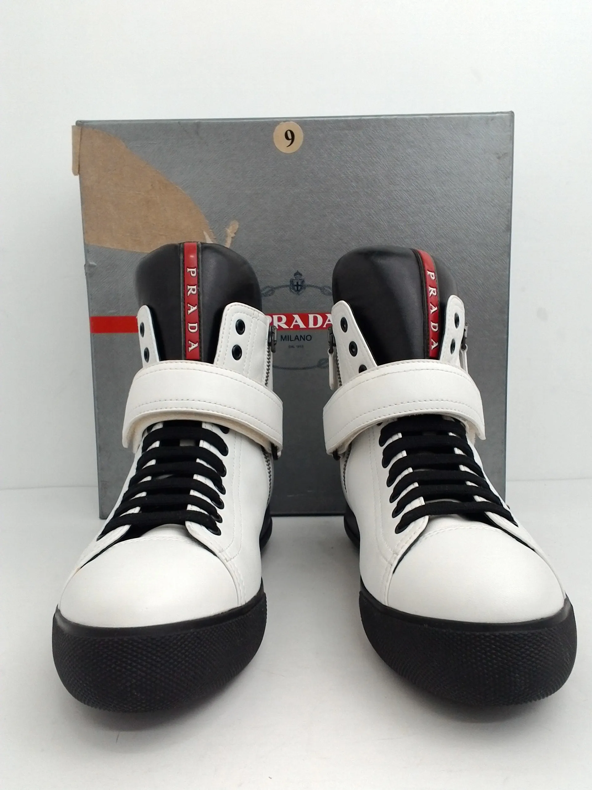 Prada Women's Calzature Donna White/Black Leather Size 39