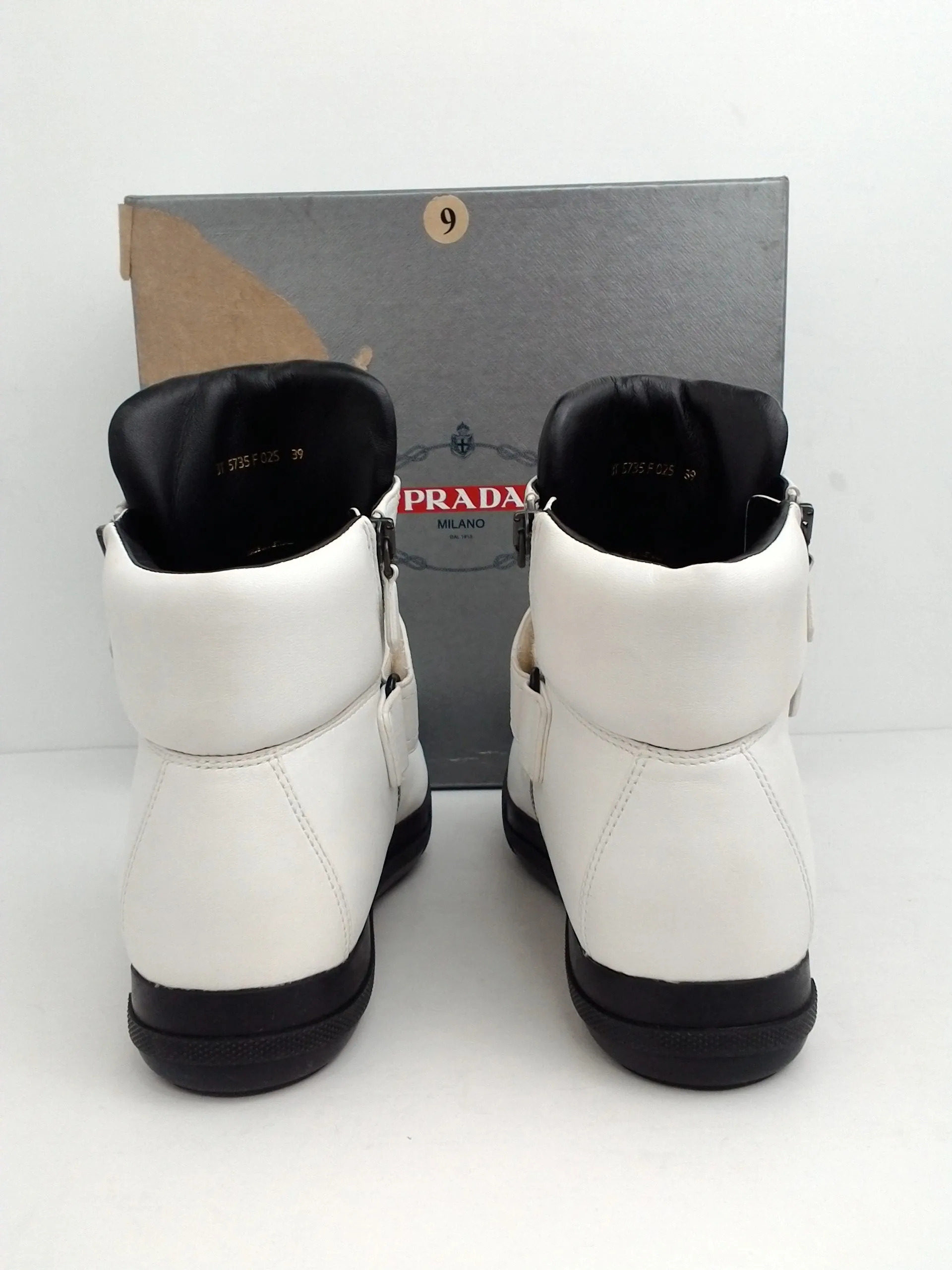 Prada Women's Calzature Donna White/Black Leather Size 39